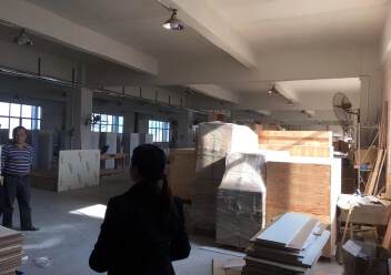 惠陽新圩鎮(zhèn)原房東獨院標準廠房招租證件齊全大小可分。
